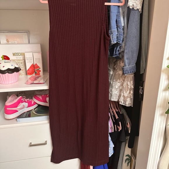 Nine West Red Sleeveless Ribbed Midi Dress - Picture 3 of 3